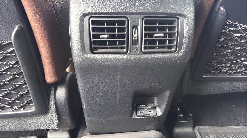 Used 2023 Toyota 4Runner Limited image 11