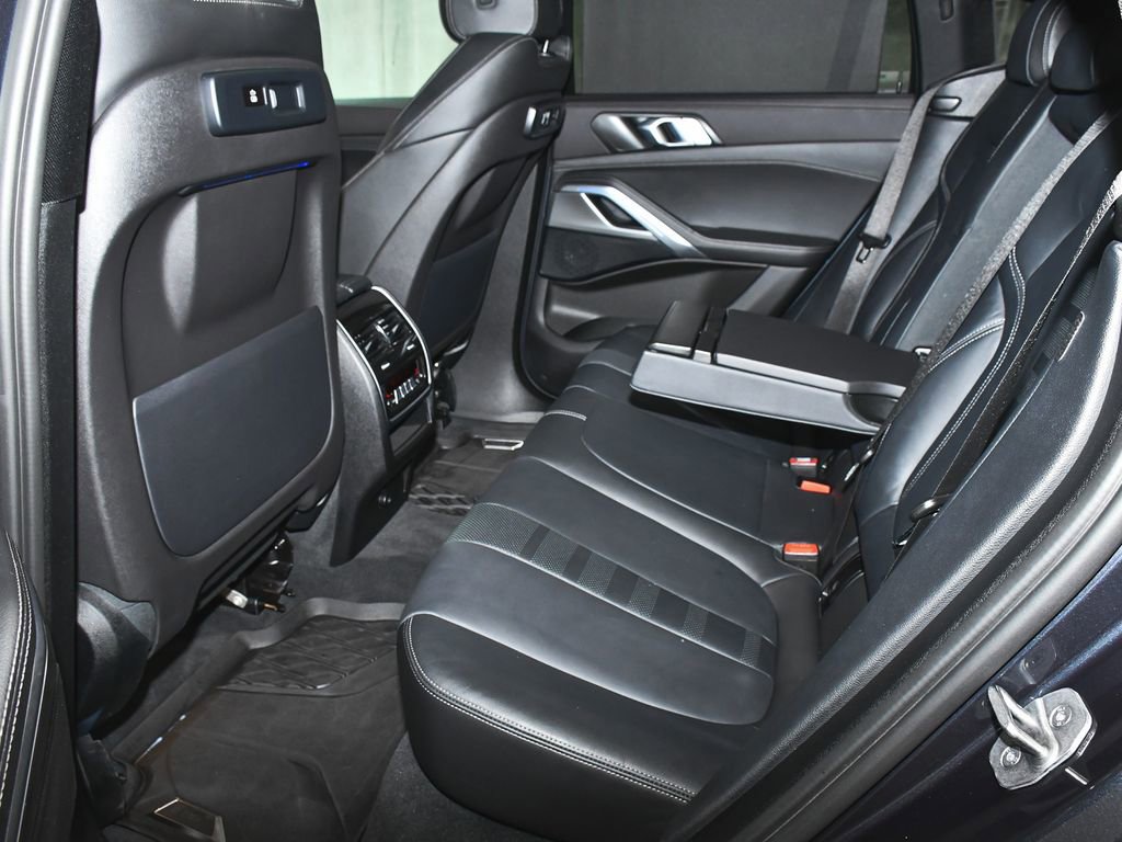 Used 2022 BMW X6 xDrive40i w/ Executive Package image 58