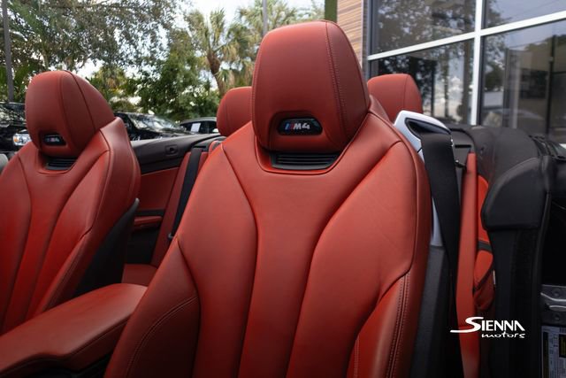 Used 2018 BMW M4 Convertible image 26