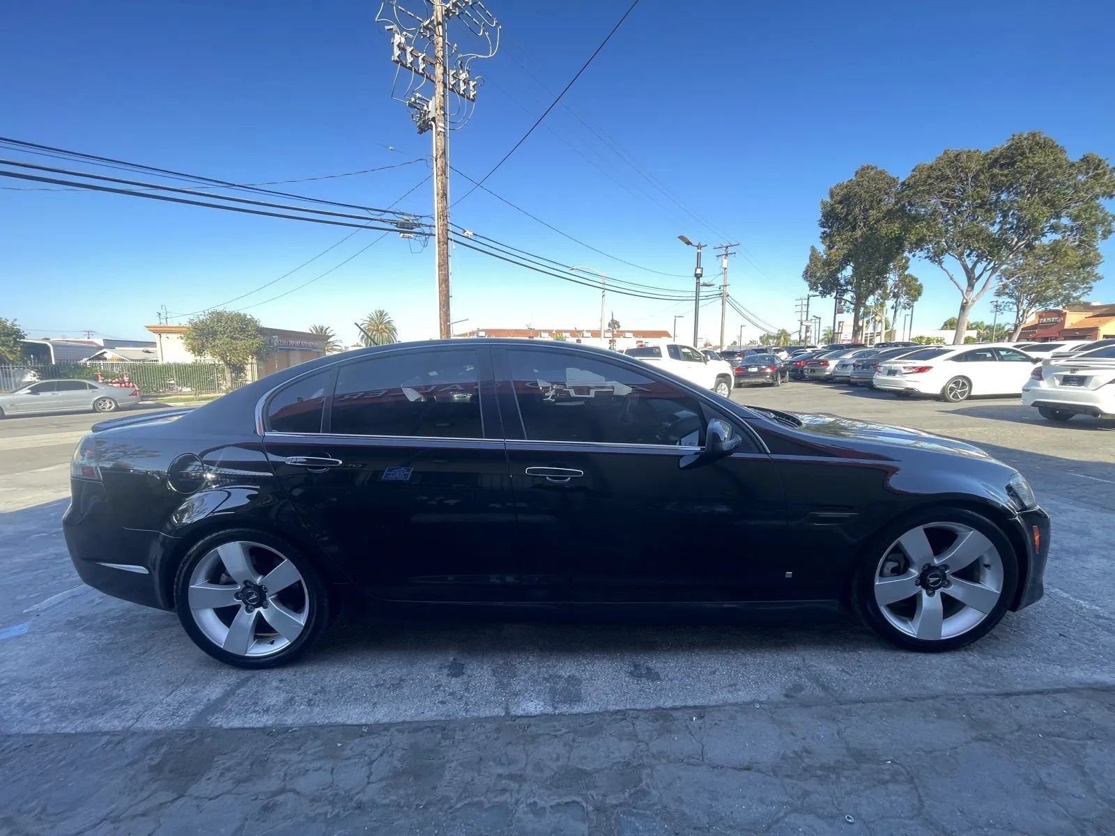 Used 2009 Pontiac G8 GT w/ Premium Package RWD image 4