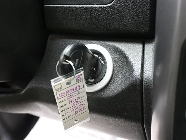 Used 2022 RAM 1500 Classic SLT image 3