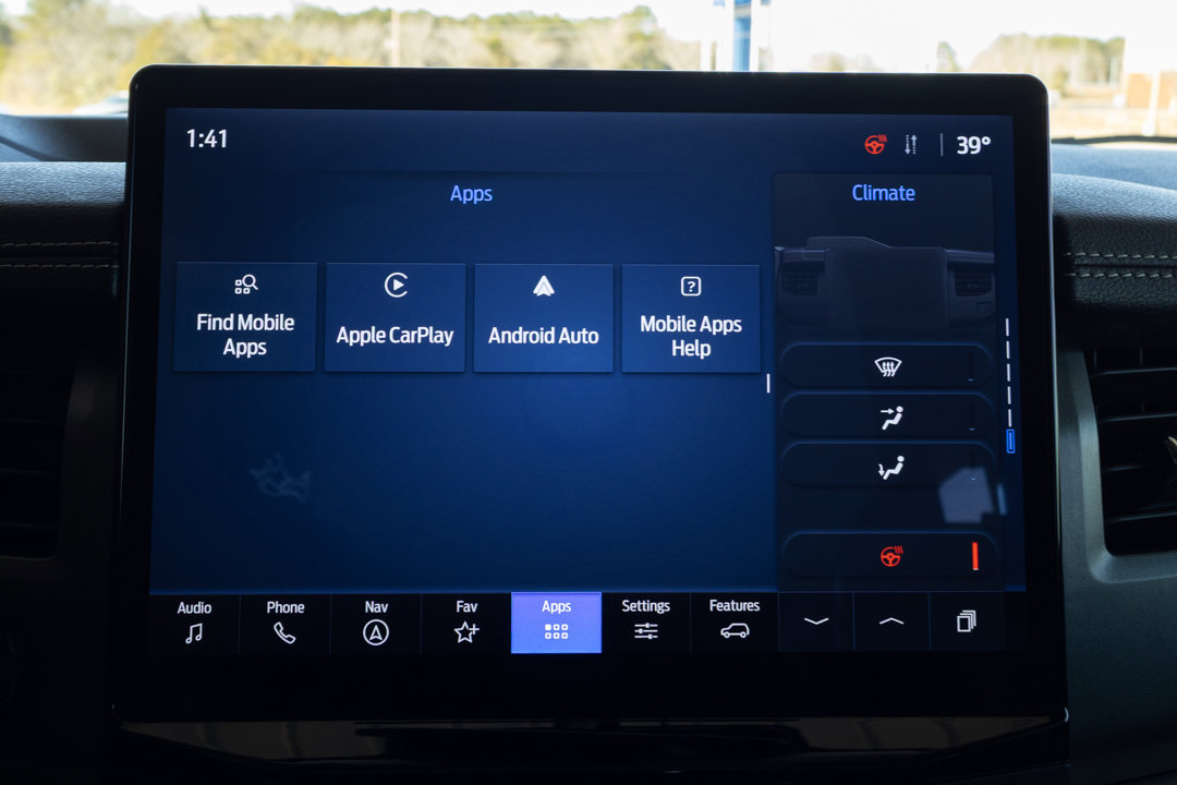 Used 2024 Ford Expedition XLT image 19