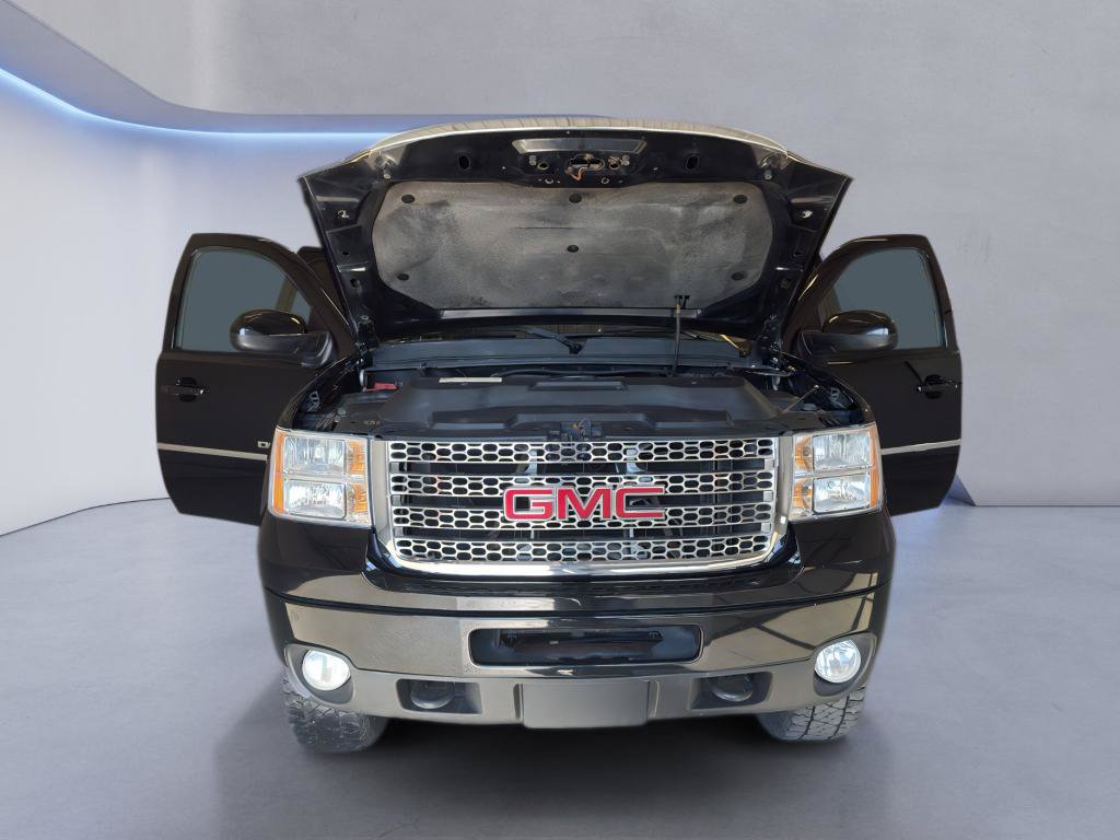 Used 2012 GMC Sierra 2500 Denali w/ Snow Plow Prep Package AWD/4WD image 10