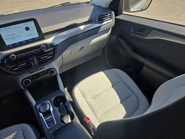 Certified 2023 Ford Escape Active AWD/4WD image 32