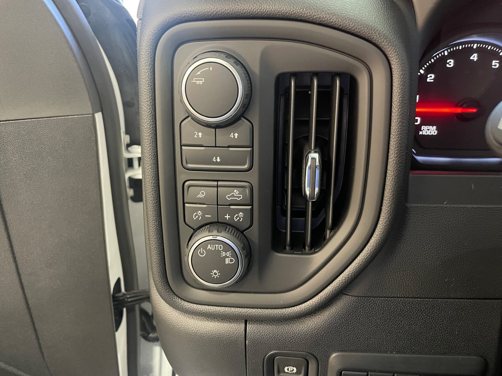 New 2026 Chevrolet Silverado 3500 W/T w/ WT/CX Safety Package AWD/4WD image 14