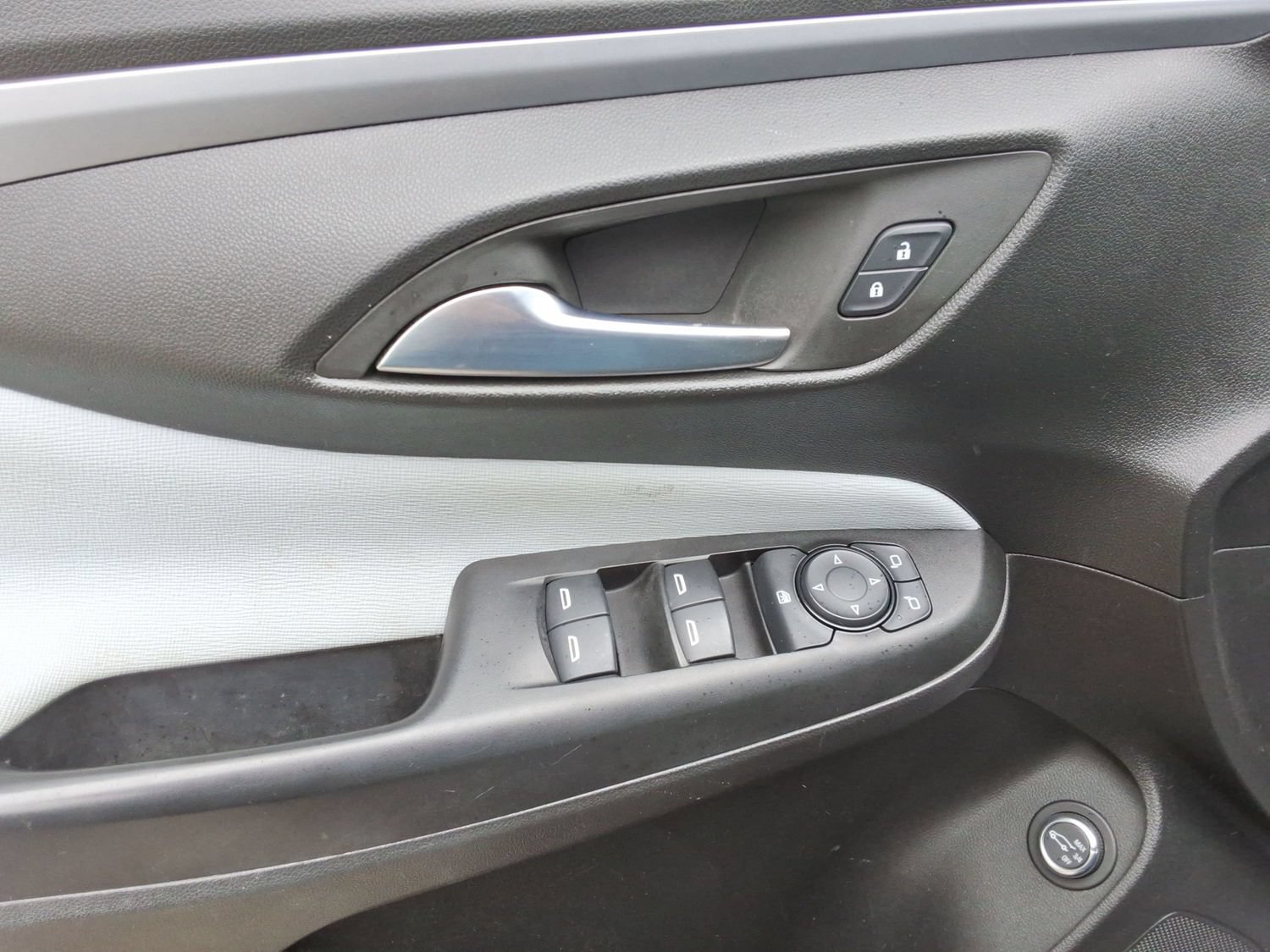 Used 2024 Buick Envista Preferred w/ Convenience I Package FWD image 21