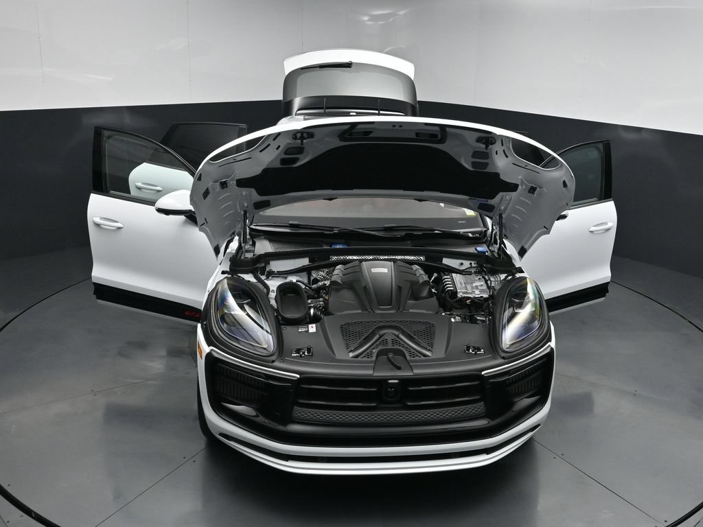 New 2026 Porsche Macan GTS AWD/4WD image 31