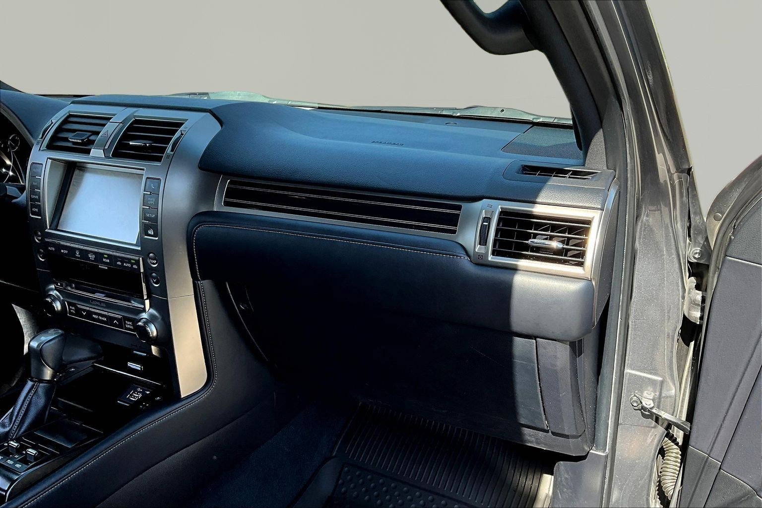 Used 2020 Lexus GX 460 Premium AWD/4WD image 26