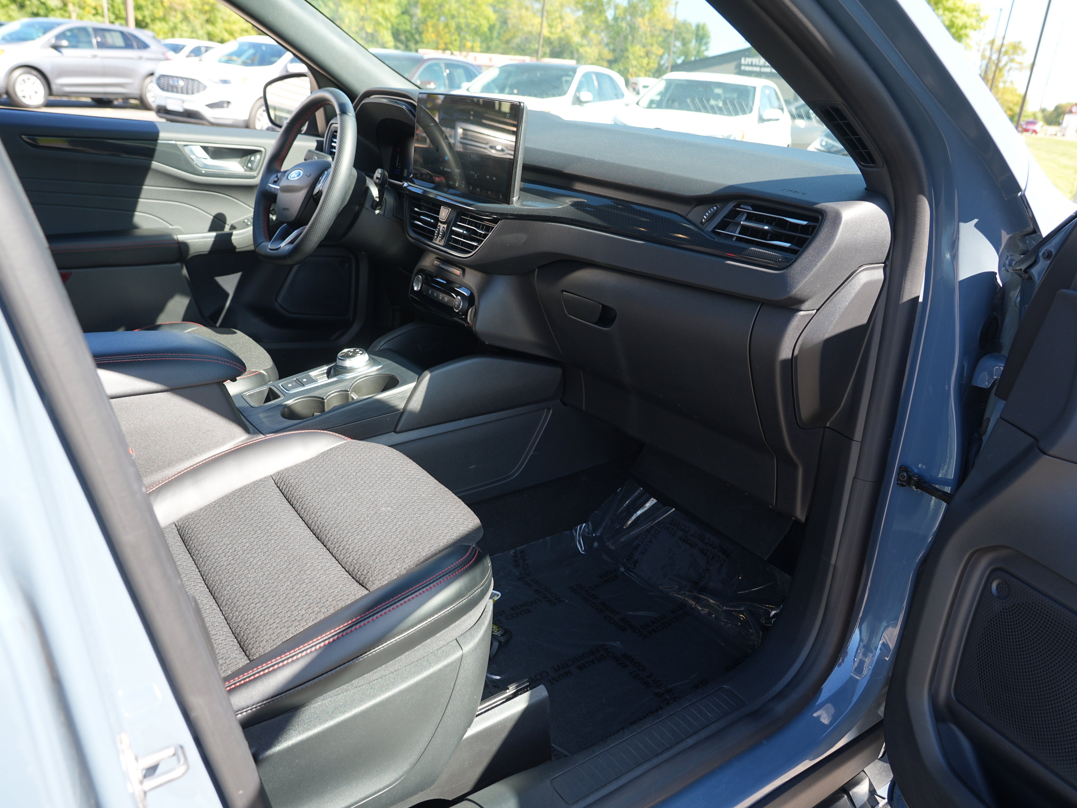 Used 2024 Ford Escape ST-Line w/ Tech Pack #1 AWD/4WD image 32