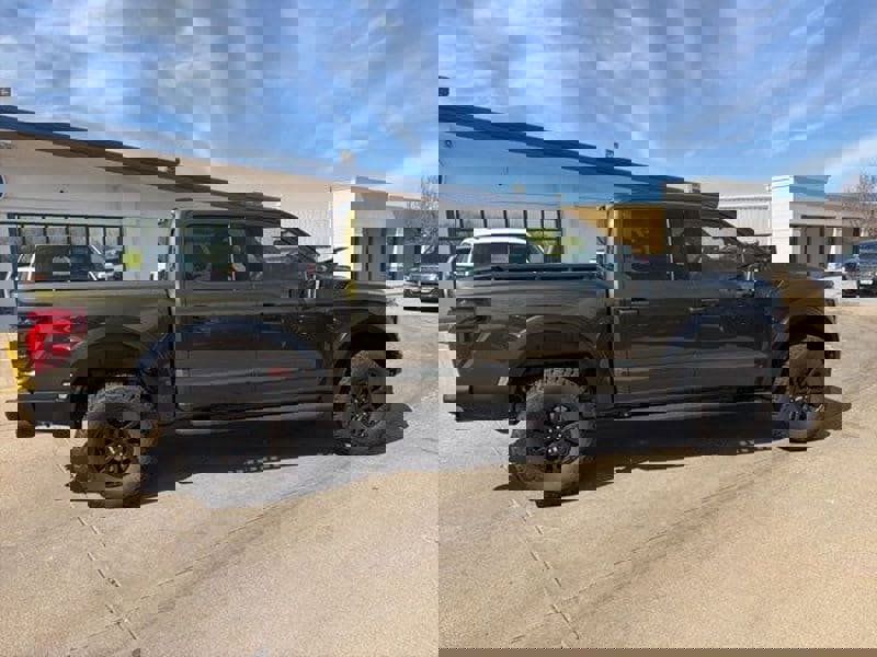 Used 2025 Ford F150 Raptor image 8