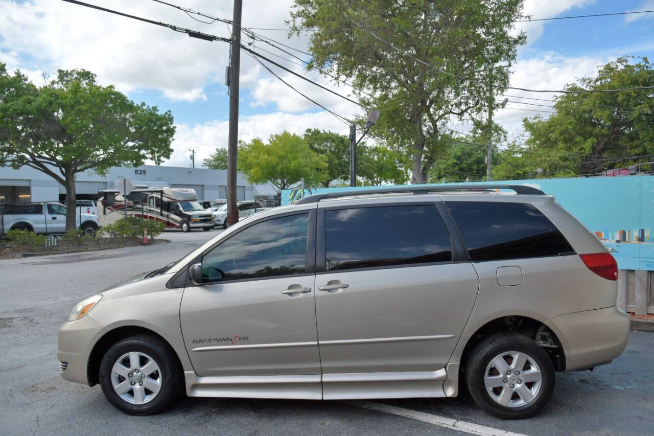 Used 2005 Toyota Sienna LE FWD image 8