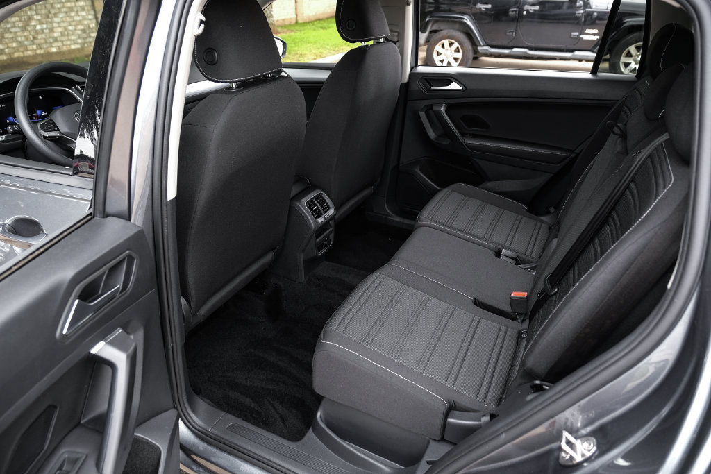 Used 2023 Volkswagen Tiguan S AWD/4WD image 48