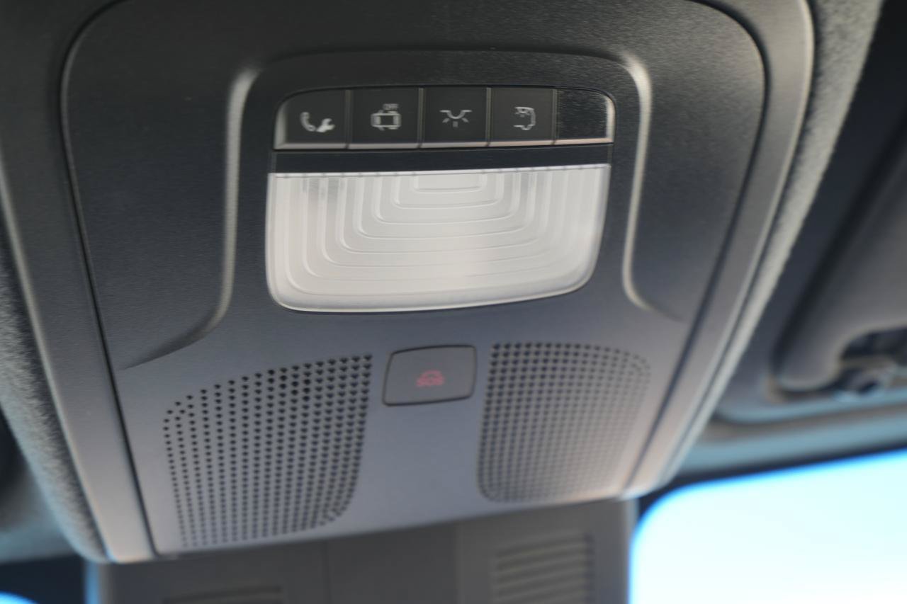 Used 2024 Mercedes-Benz Sprinter 2500 image 21