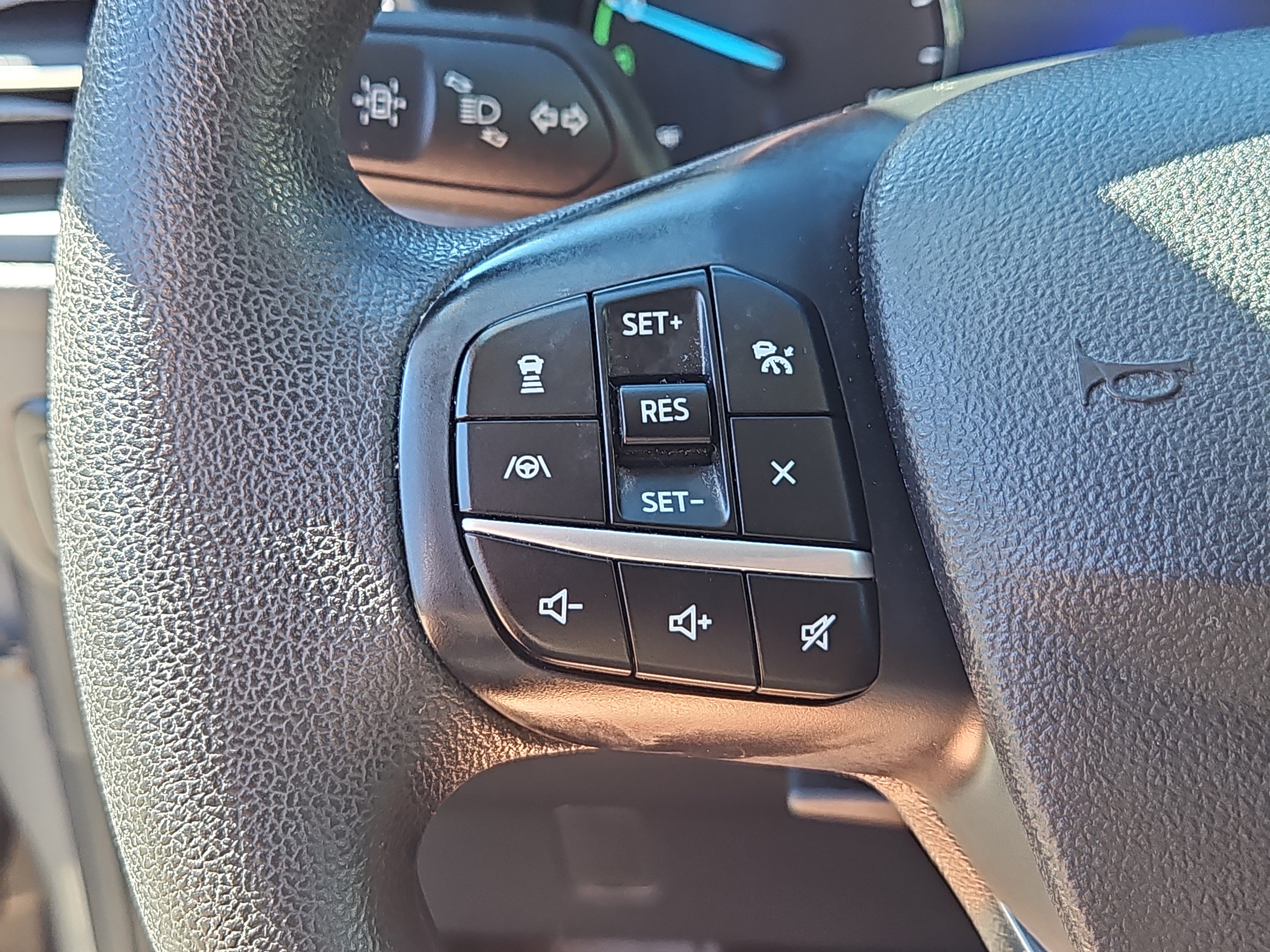 Used 2022 Ford Escape SE AWD/4WD image 16