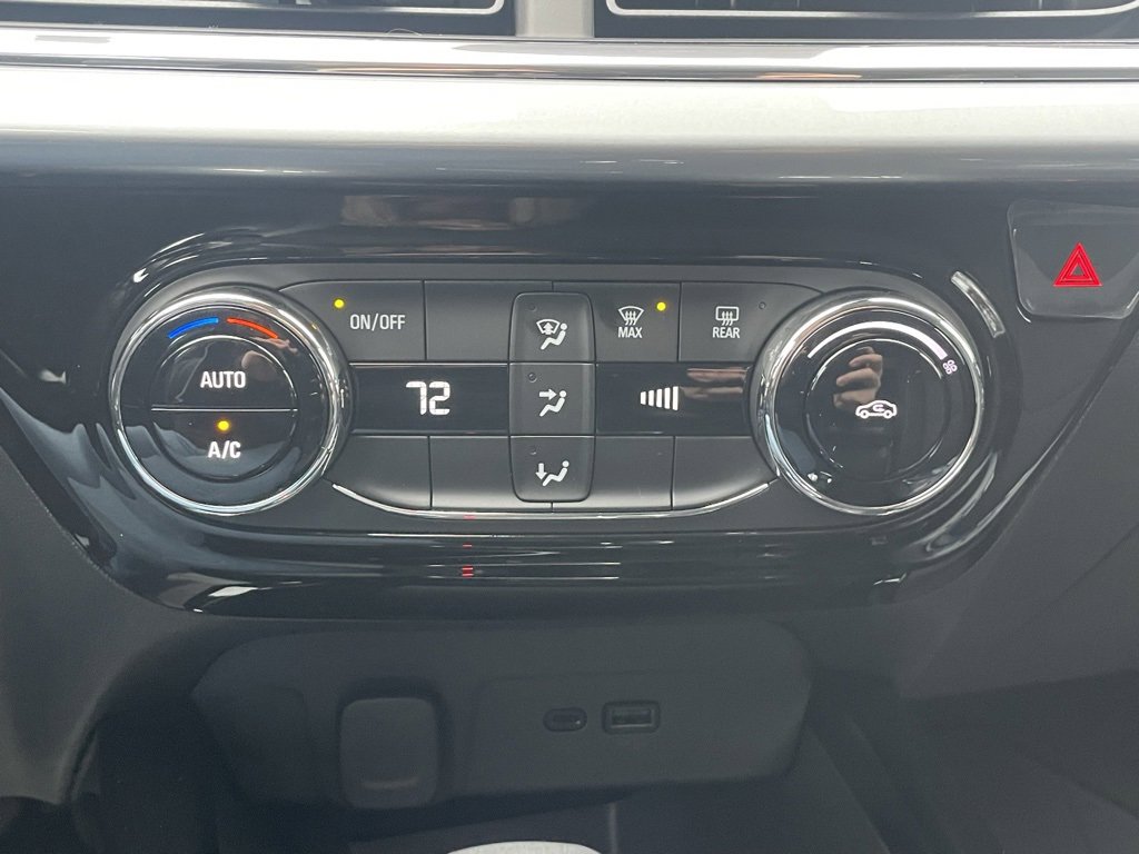 Certified 2026 Chevrolet Trax LT image 32