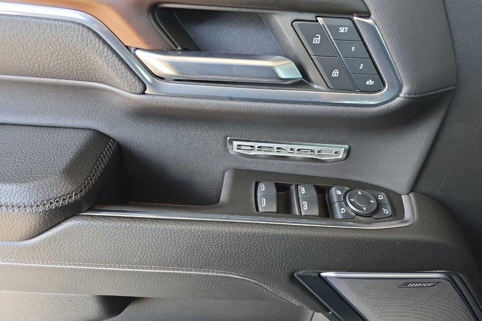 Used 2024 GMC Sierra 1500 Denali w/ Denali Reserve Package image 10