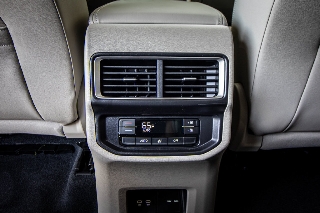 New 2026 Volkswagen Atlas SE FWD image 29