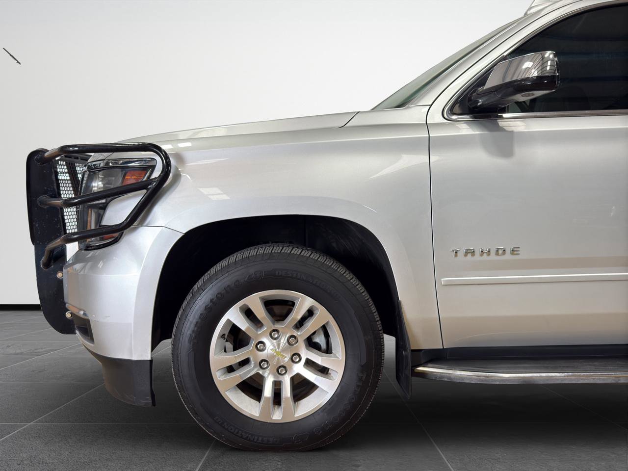 Used 2016 Chevrolet Tahoe LTZ RWD image 2