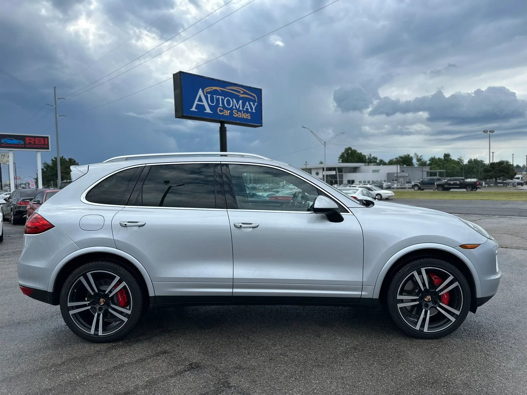 Used 2014 Porsche Cayenne Turbo S AWD/4WD image 5