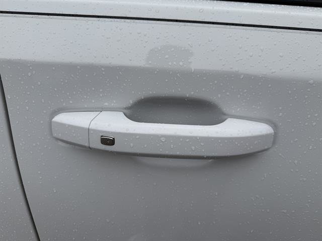 Used 2022 Chevrolet Silverado 1500 LT image 12