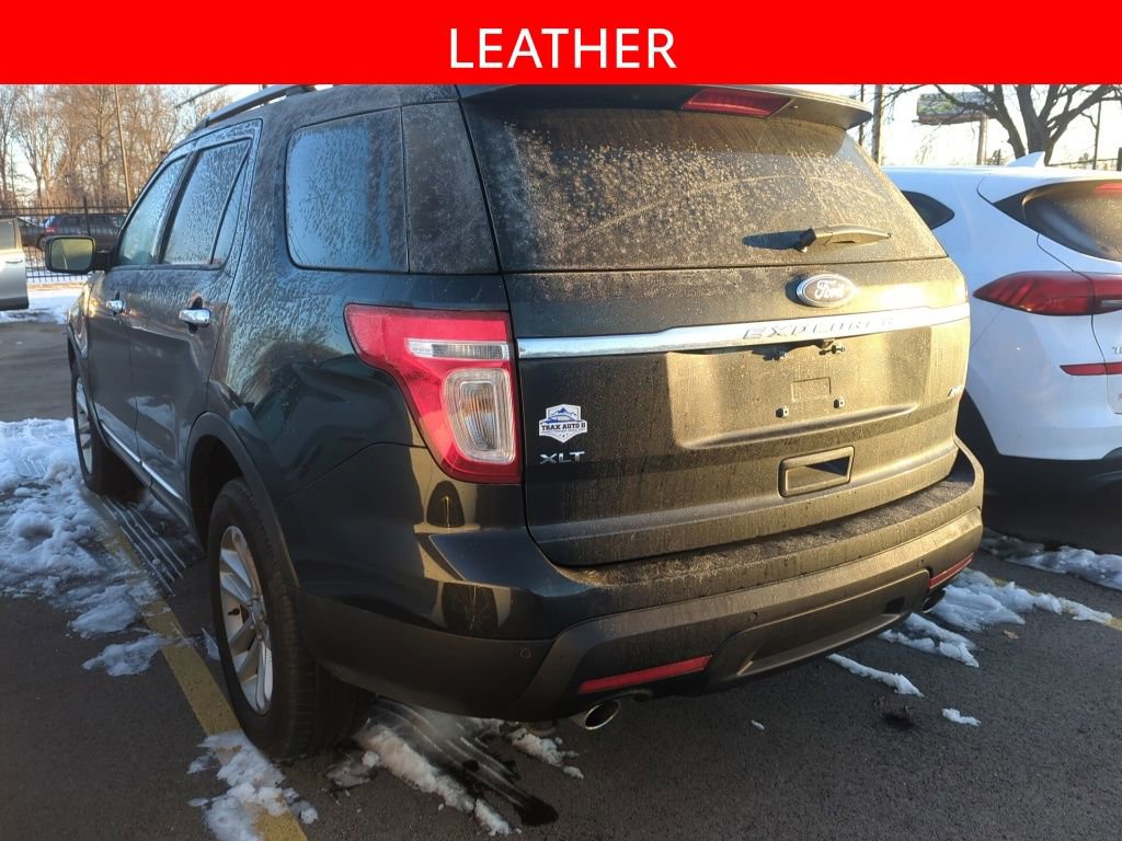 Used 2015 Ford Explorer XLT w/ Equipment Group 202A image 4