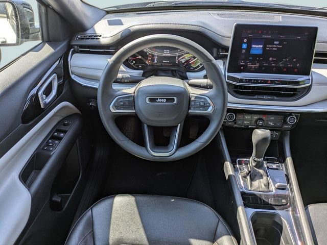 Used 2024 Jeep Compass Limited image 18