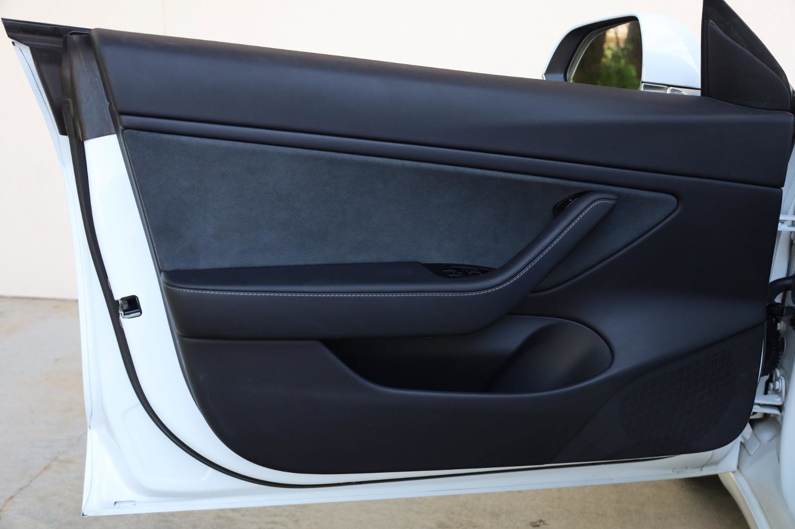 Used 2018 Tesla Model 3 Mid Range RWD image 12