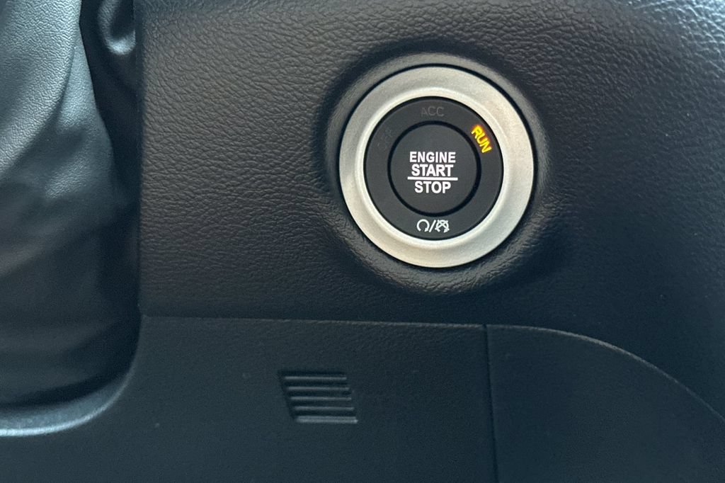 New 2027 Chrysler Pacifica Select FWD image 23