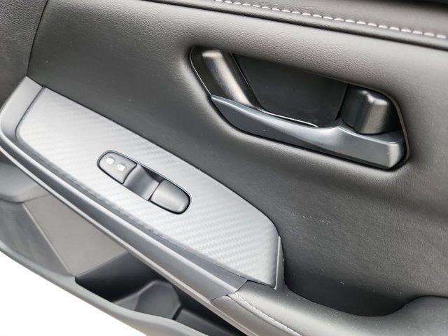 New 2025 Nissan Sentra S image 16