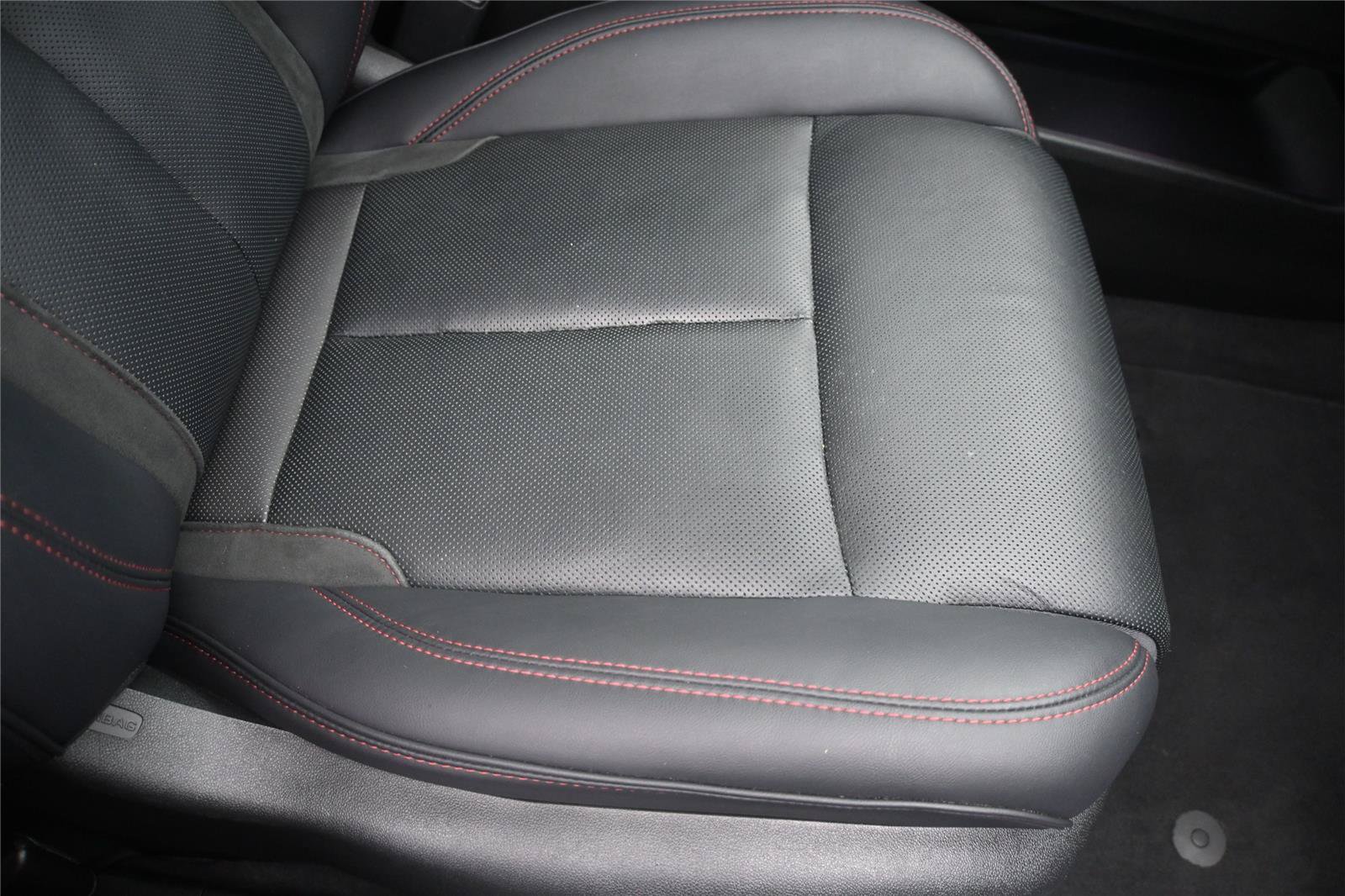 Used 2024 Acura ZDX Type S AWD/4WD image 4