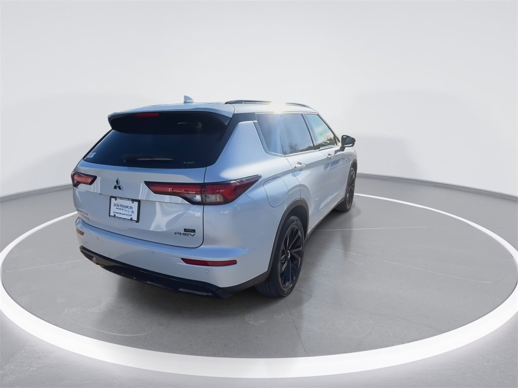 New 2025 Mitsubishi Outlander SEL Black Edition image 8