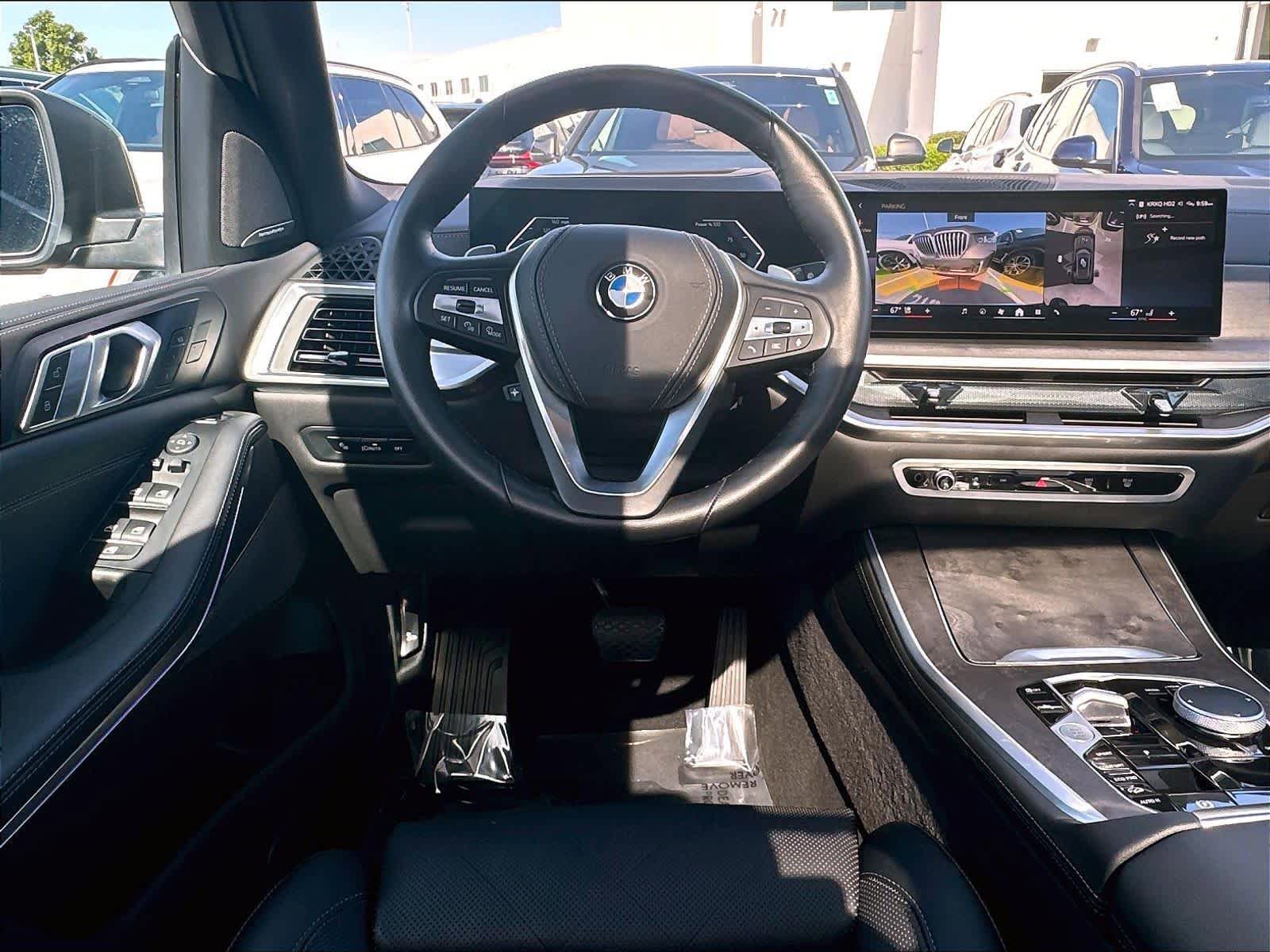 Used 2026 BMW X5 xDrive40i AWD/4WD image 11