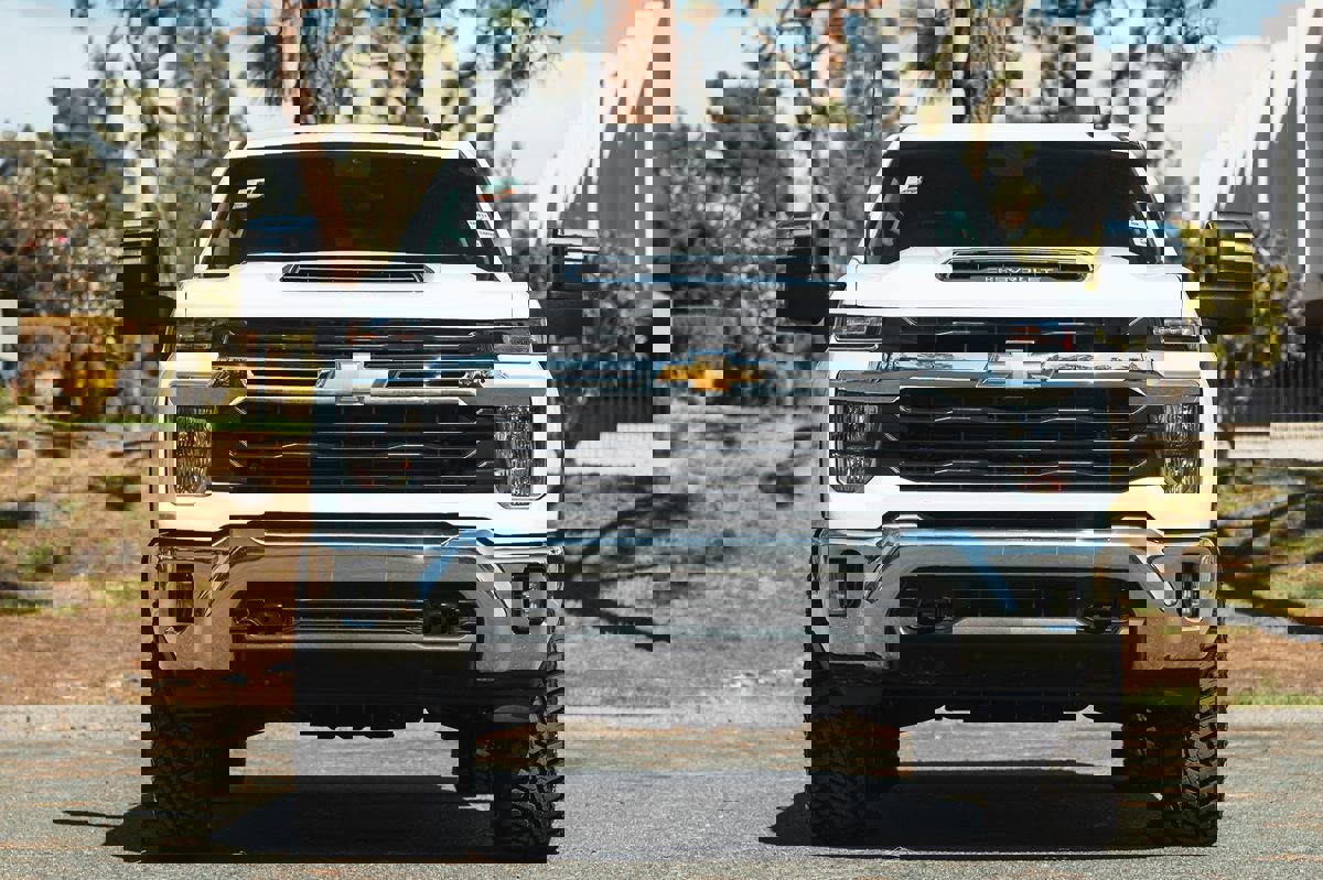 Used 2024 Chevrolet Silverado 2500 LT image 5