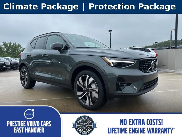 New 2026 Volvo XC40 B5 Ultra w/ Climate Package