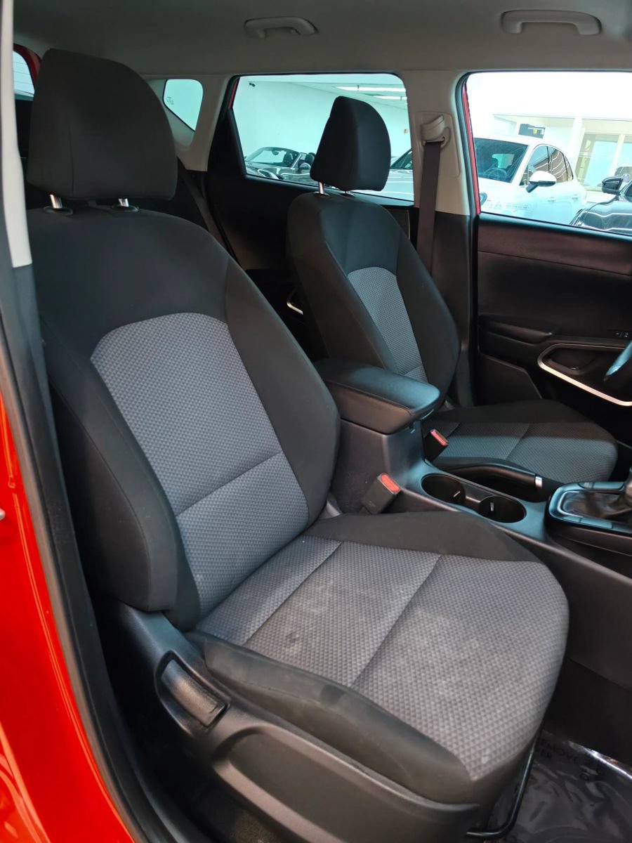 Used 2024 Kia Soul LX w/ LX Technology Package FWD image 27