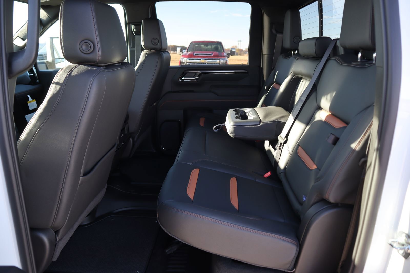 New 2026 GMC Sierra 2500 AT4 w/ AT4 Premium Plus Package AWD/4WD image 7