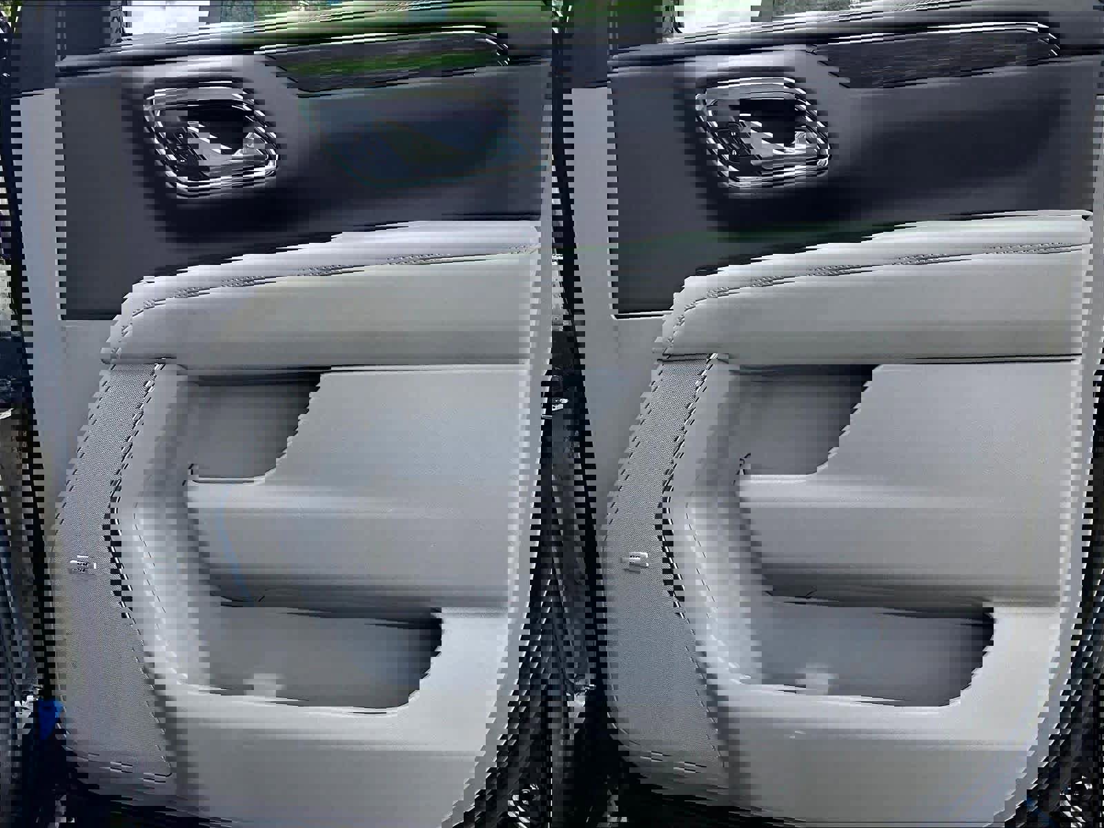 Used 2024 Chevrolet Tahoe LT image 12