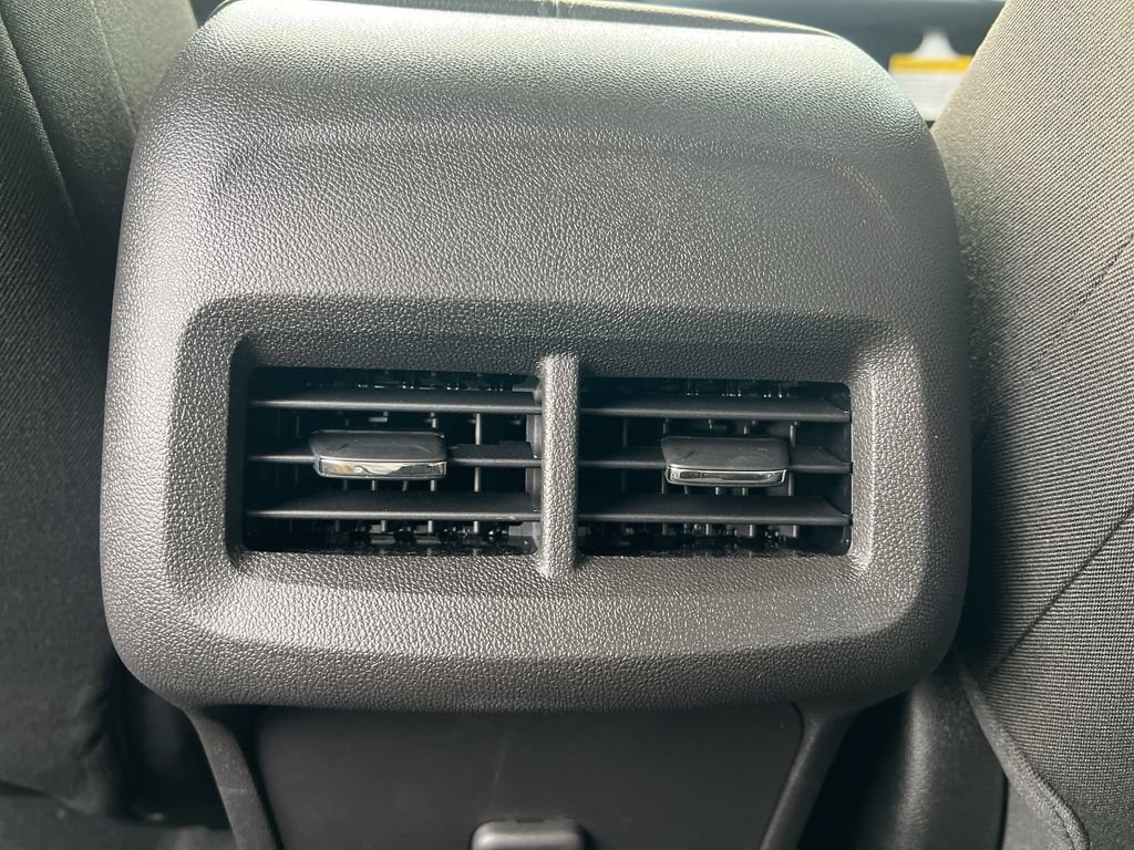 Used 2024 GMC Terrain SLE FWD image 19