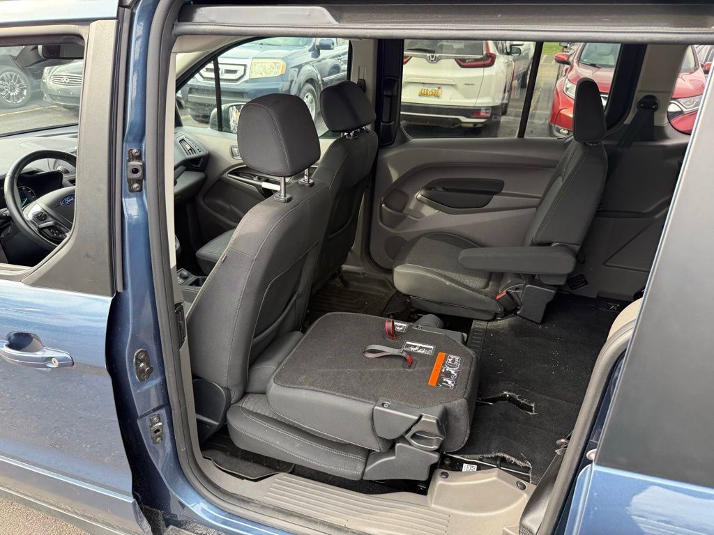 Used 2021 Ford Transit Connect XLT image 7