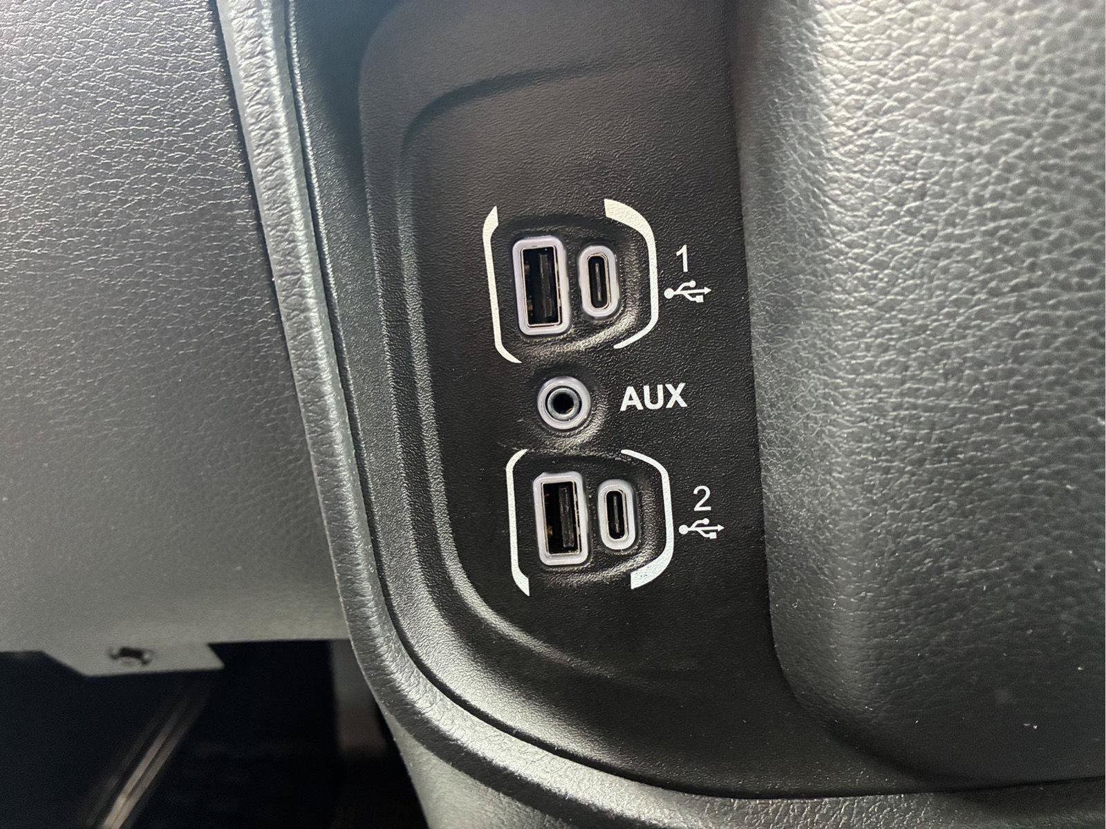 Used 2025 RAM 1500 Big Horn AWD/4WD image 21