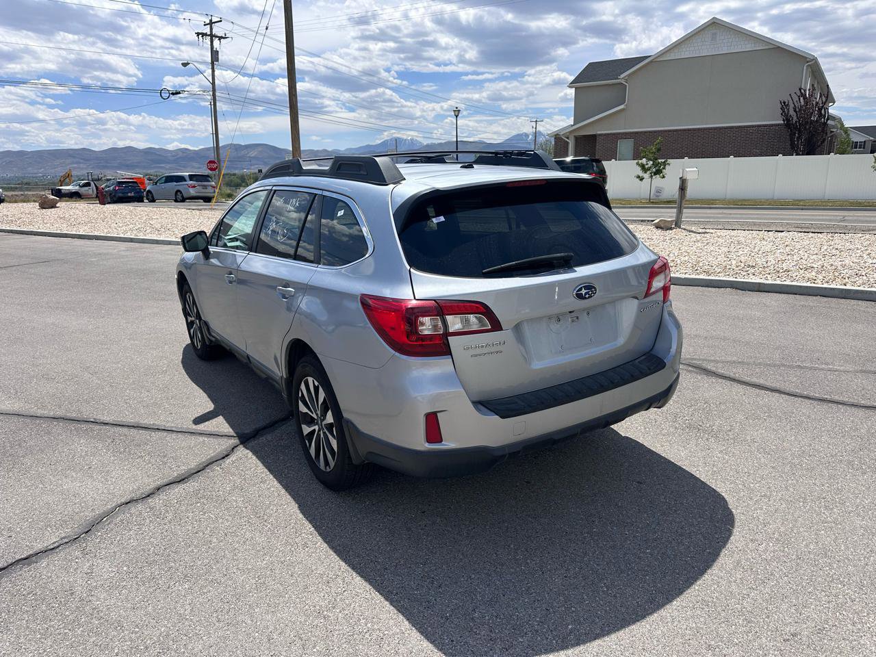 Used 2015 Subaru Outback 2.5i Limited w/ Popular Package #4 AWD/4WD image 5
