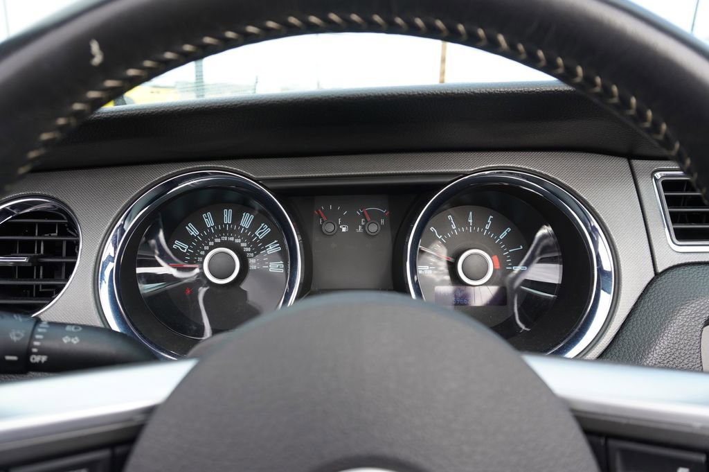 Used 2013 Ford Mustang GT image 15