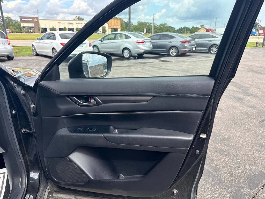 Used 2017 MAZDA CX-5 Touring image 18