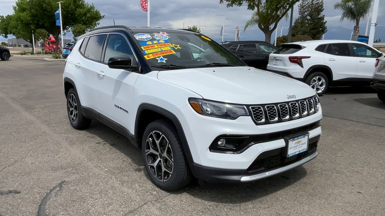Used 2025 Jeep Compass Limited AWD/4WD image 1