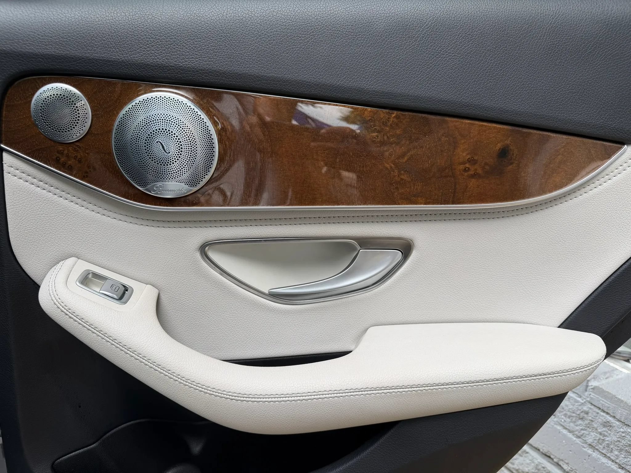 Used 2015 Mercedes-Benz C 300 4MATIC Sedan image 13