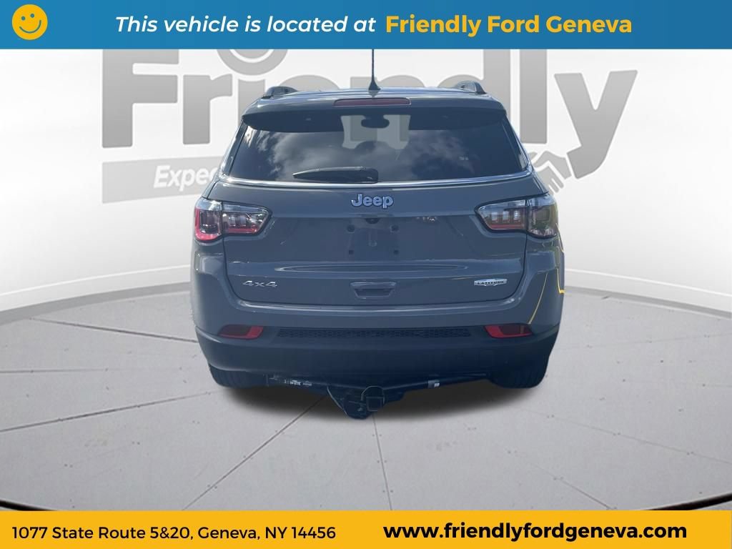 Used 2023 Jeep Compass Latitude w/ Convenience Group AWD/4WD image 6