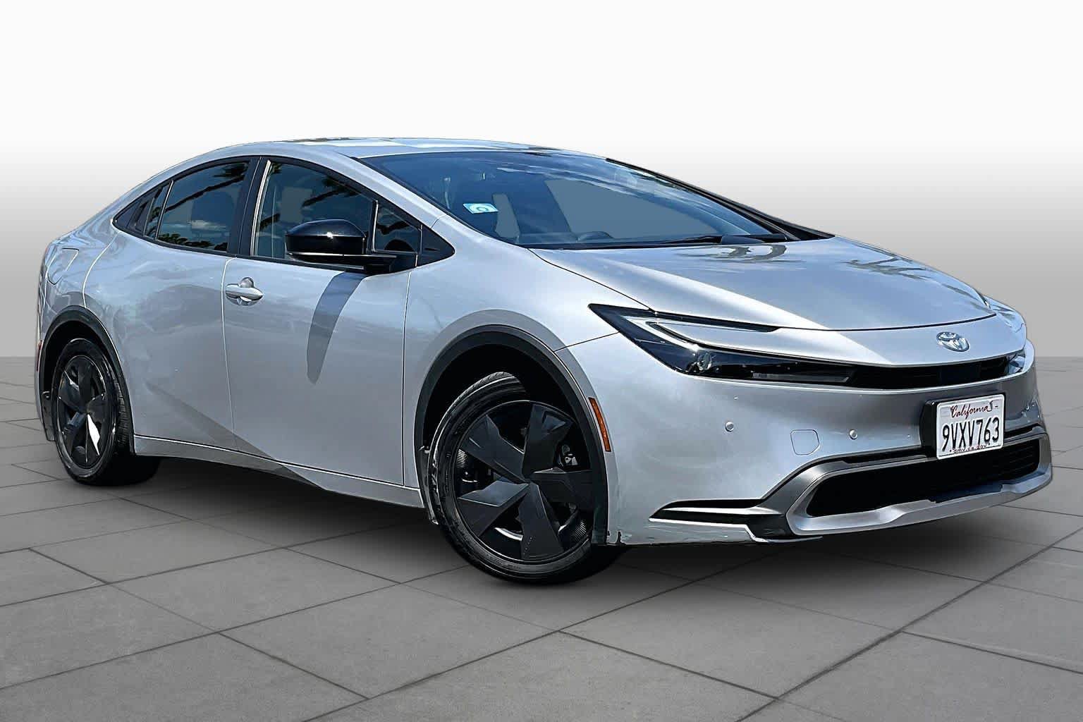 Certified 2026 Toyota Prius Plug-In Hybrid FWD image 2