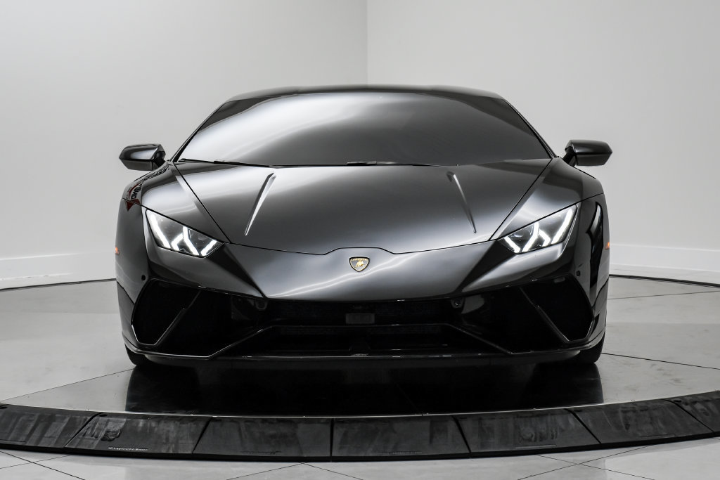 Used 2018 Lamborghini Huracan Performante AWD/4WD image 4