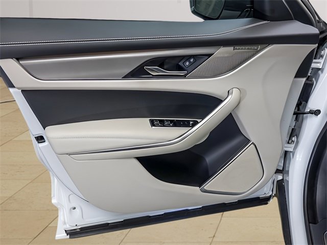 Used 2025 Jaguar F-PACE R-Dynamic S image 24