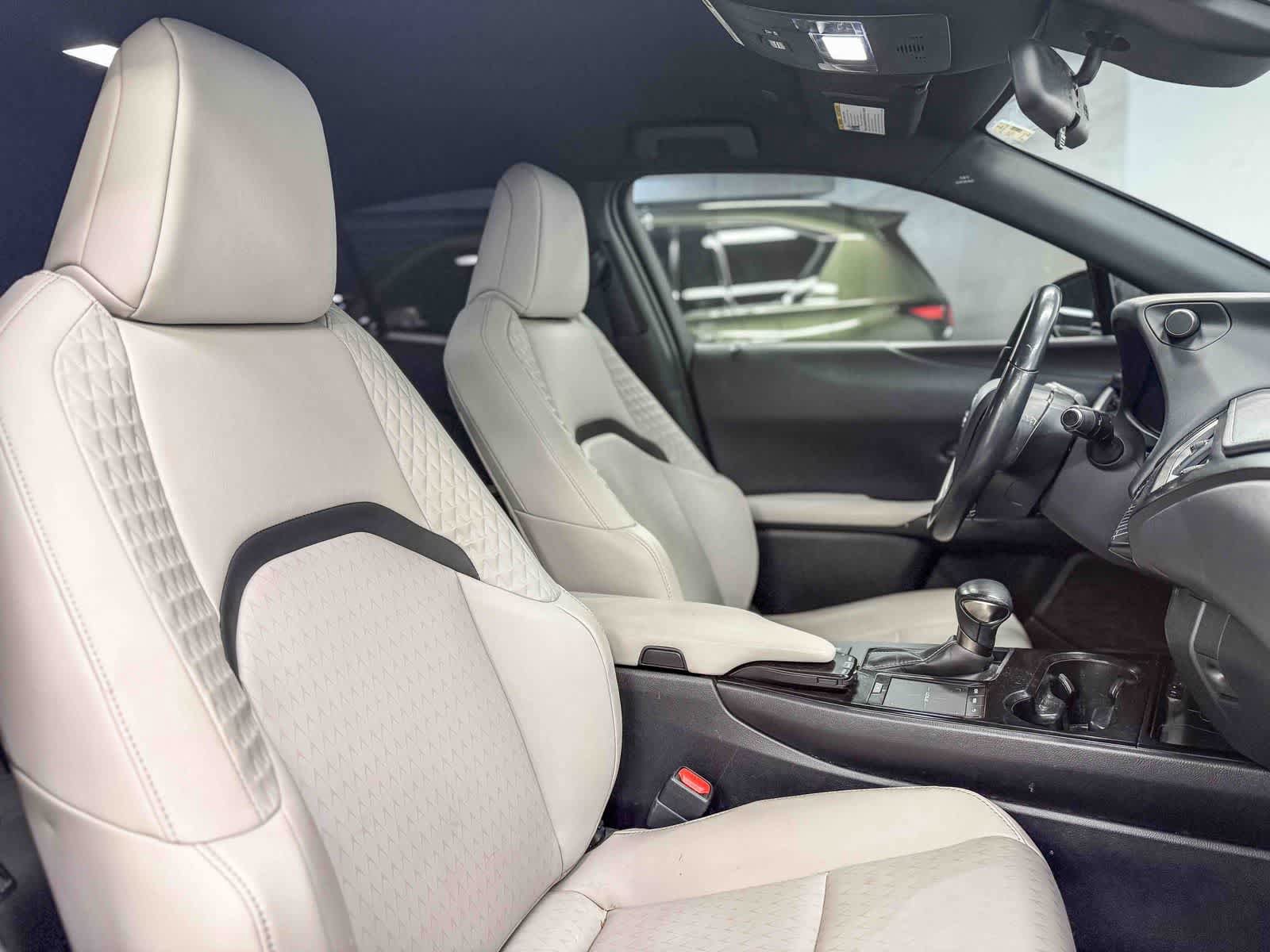 Used 2022 Lexus UX 200 w/ Accessory Package (Z2) FWD image 16